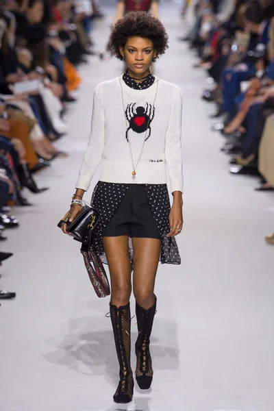 Look 41